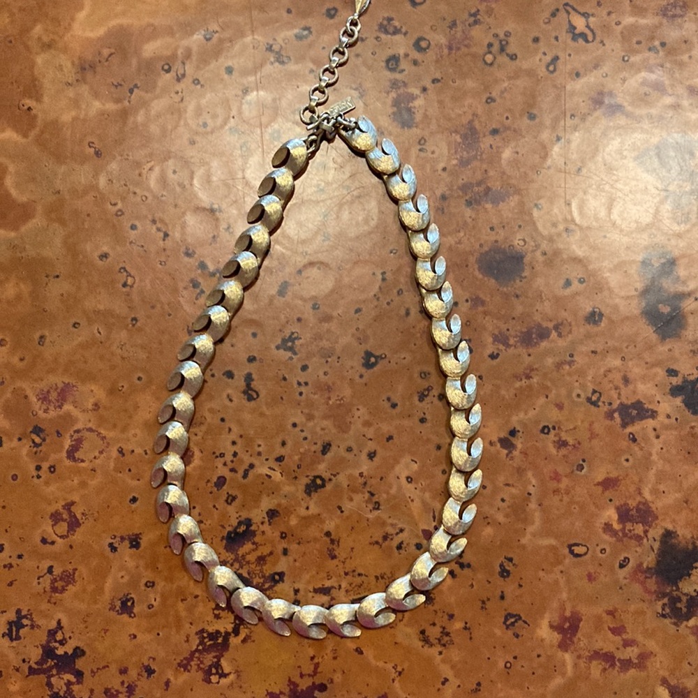 Vintage Monet Necklace - Picture 5 of 6